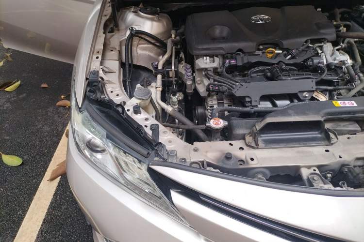 Used Toyota Camry 2018 2.5G Luxury Edition Engine Bay Right