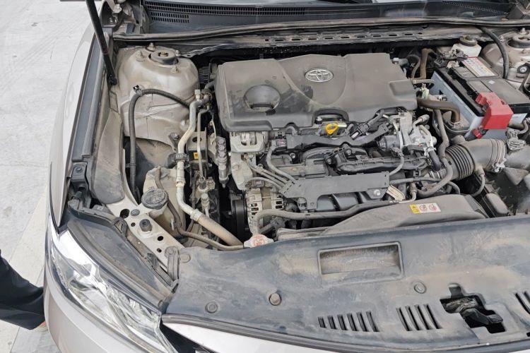 Used Toyota Camry 2018 2.5G Luxury Edition Engine Bay Right