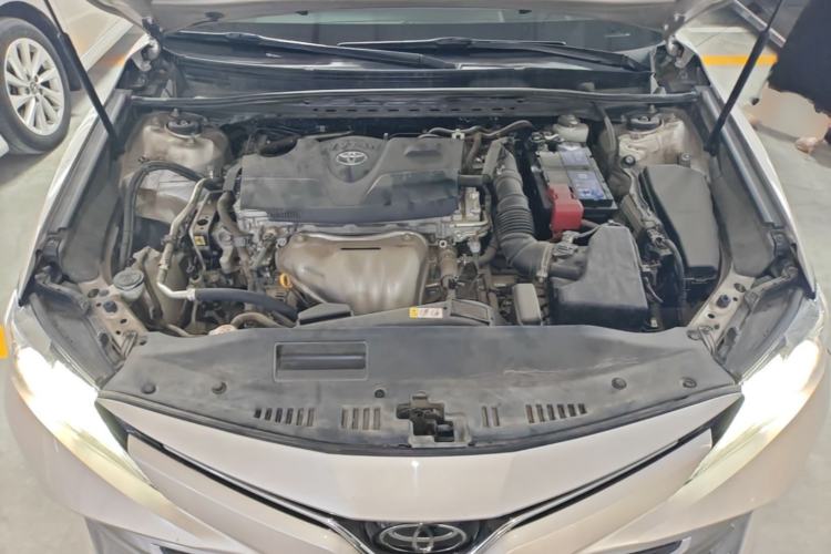 Used Toyota Camry 2018 2.0G Luxury Edition Engine Bay