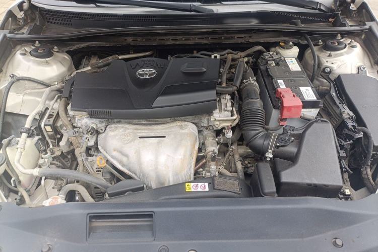 Used Toyota Camry 2018 2.0G Luxury Edition Engine Bay