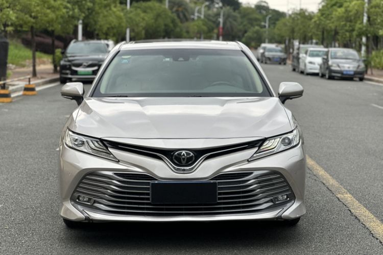Used Toyota Camry 2018 2.0G Luxury Edition Exterior 1