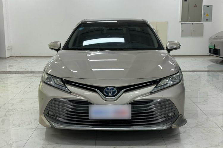 Used Toyota Camry 2018 Dual-Engine 2.5 HG Luxury Edition Exterior 2