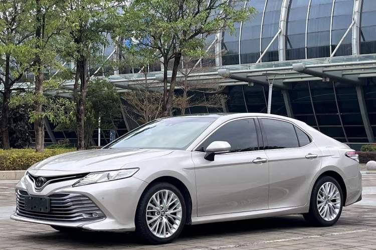 Used Toyota Camry 2018 2.5G Luxury Edition Exterior 2