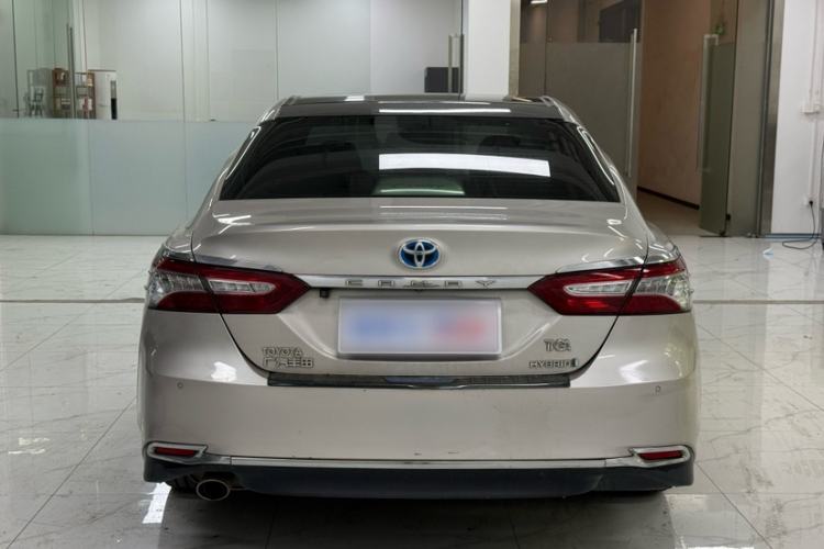 Used Toyota Camry 2018 Dual-Engine 2.5 HG Luxury Edition Exterior 3