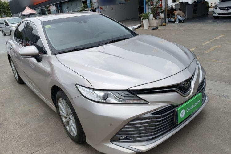 Used Toyota Camry 2018 2.0G Luxury Edition Front Right 45 Deg