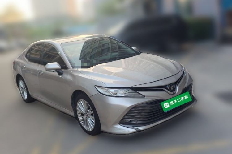 Used Toyota Camry 2018 2.5G Luxury Edition Front Right 45 Deg