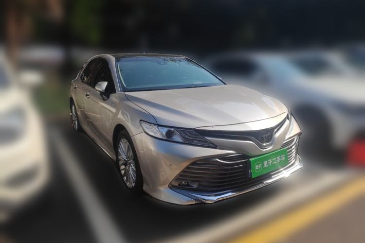 Used Toyota Camry 2018 2.5G Luxury Edition Front Right 45 Deg
