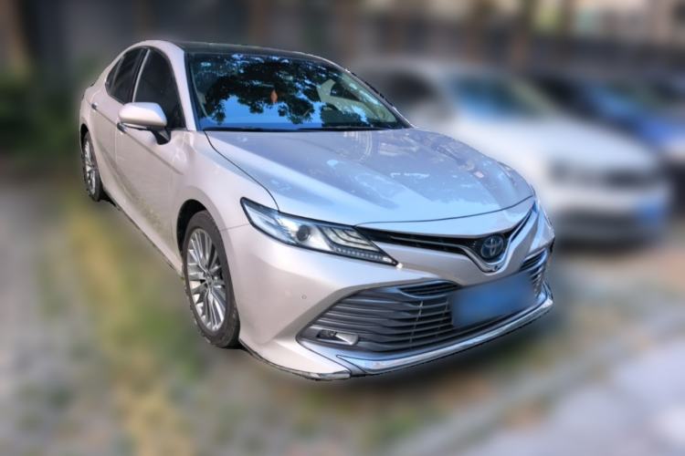 Used Toyota Camry 2018 Dual-Engine 2.5HQ Flagship Edition Front Right 45 Deg