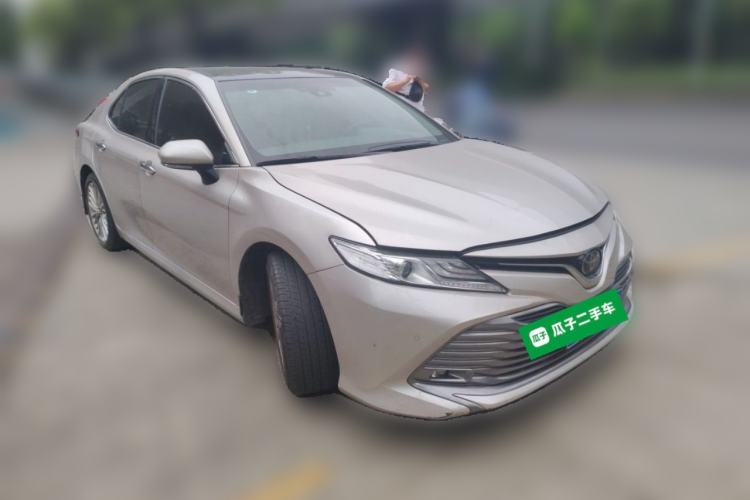 Used Toyota Camry 2018 2.5G Luxury Edition Front Right 45 Deg