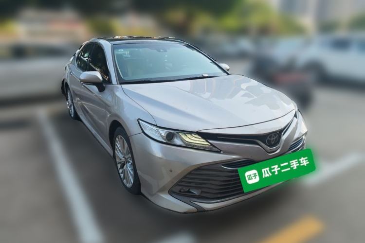 Used Toyota Camry 2018 2.5G Luxury Edition Front Right 45 Deg
