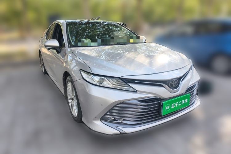 Used Toyota Camry 2018 2.5G Luxury Edition Front Right 45 Deg