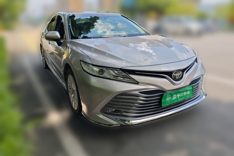 Used Toyota Camry 2018 2.0G Luxury Edition Front Right 45 Deg