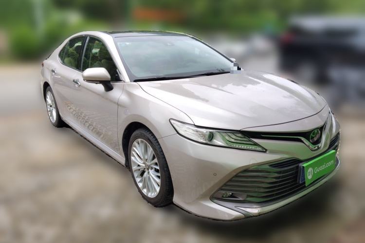 Used Toyota Camry 2018 2.5G Luxury Edition Front Right 45 Deg