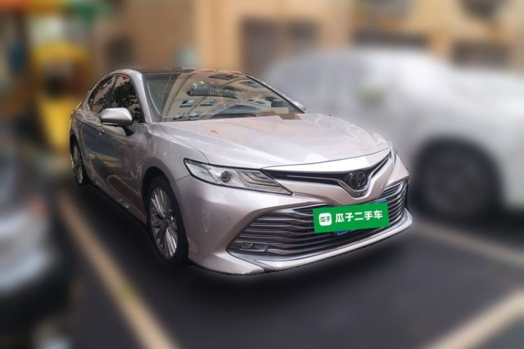 Used Toyota Camry 2018 2.5G Luxury Edition Front Right 45 Deg