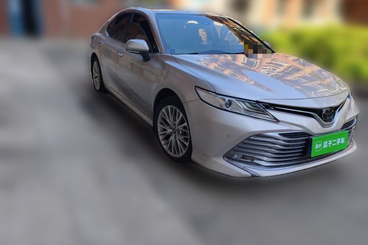 Used Toyota Camry 2018 2.5G Luxury Edition Front Right 45 Deg