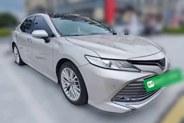 Used Toyota Camry 2018 2.5G Luxury Edition Front Right 45 Deg