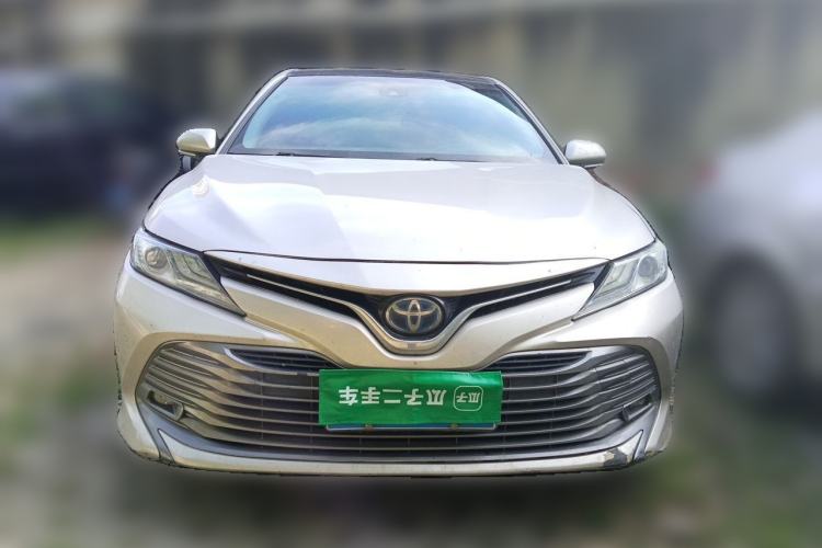 Used Toyota Camry 2018 Dual-Engine 2.5 HG Luxury Edition Front