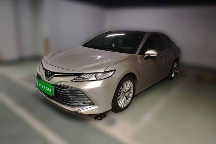 Used Toyota Camry 2018 2.5G Luxury Edition Guazi used car, China used car export, Used car for sale, Used  cars, Cheapest cars for sale