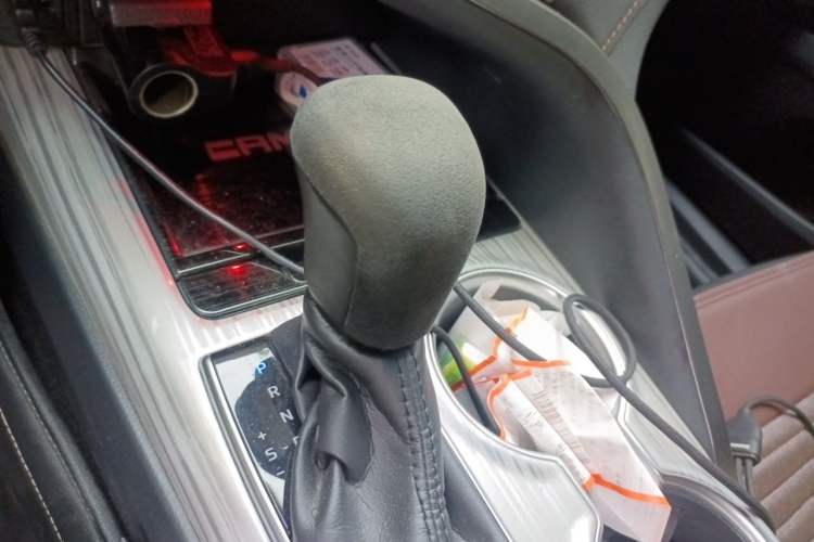 Used Toyota Camry 2018 Dual-Engine 2.5 HG Luxury Edition Gear Lever
