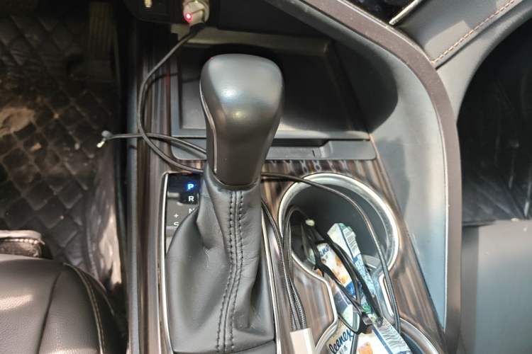 Used Toyota Camry 2018 2.0G Luxury Edition Gear Lever