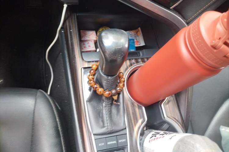 Used Toyota Camry 2018 2.5G Luxury Edition Gear Lever