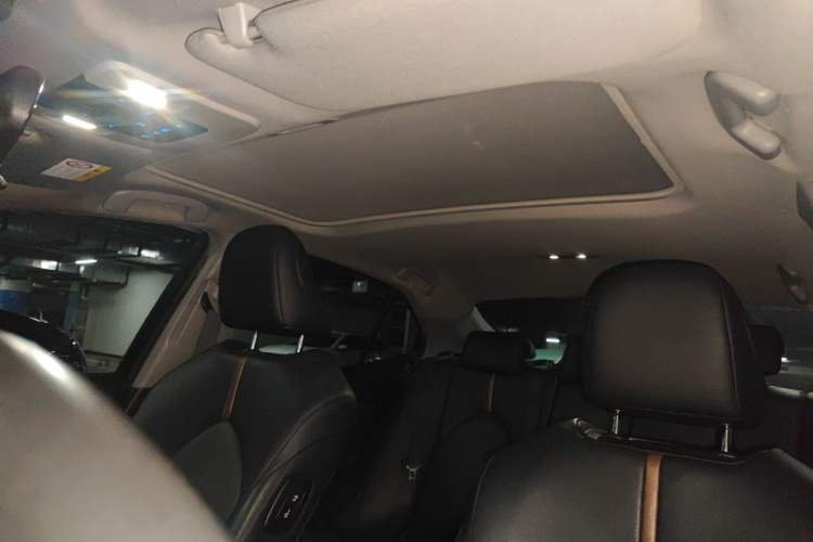 Used Toyota Camry 2018 2.0G Luxury Edition Headliner
