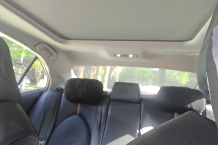 Used Toyota Camry 2018 2.5G Luxury Edition Headliner