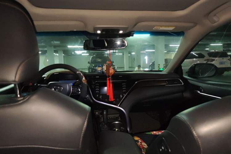 Used Toyota Camry 2018 2.5G Luxury Edition Headliner