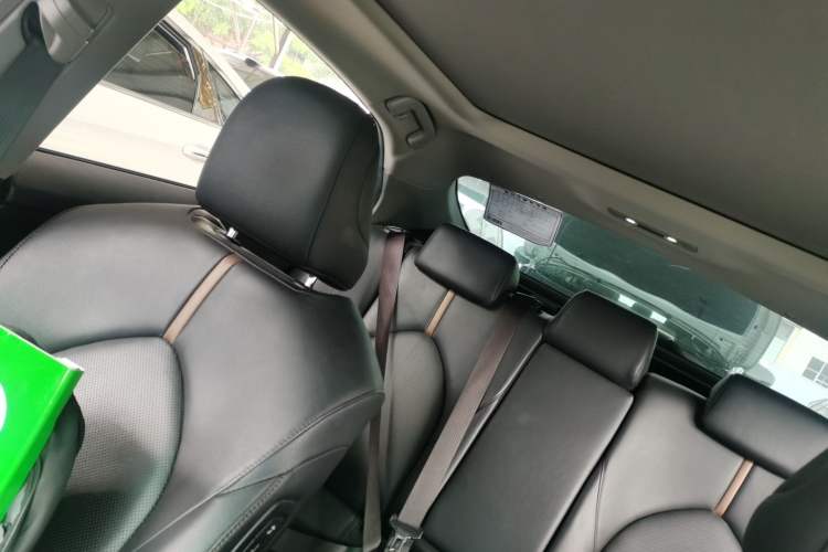 Used Toyota Camry 2018 2.5G Luxury Edition Headliner