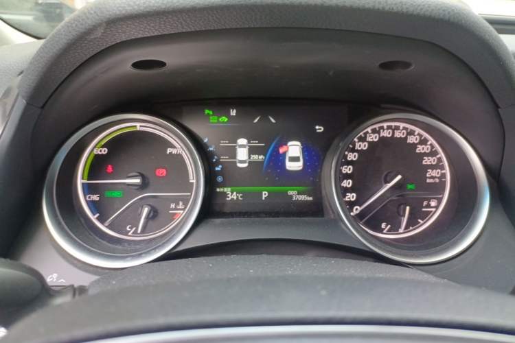 Used Toyota Camry 2018 Dual-Engine 2.5 HG Luxury Edition Instrument Cluster