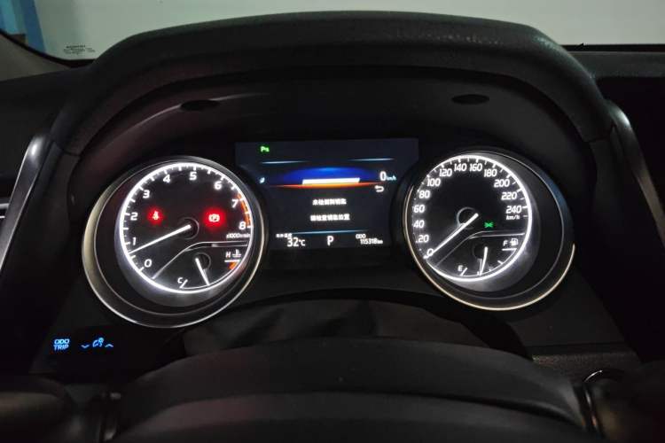 Used Toyota Camry 2018 2.0G Luxury Edition Instrument Cluster