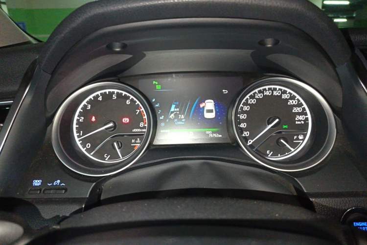 Used Toyota Camry 2018 2.5G Luxury Edition Instrument Cluster