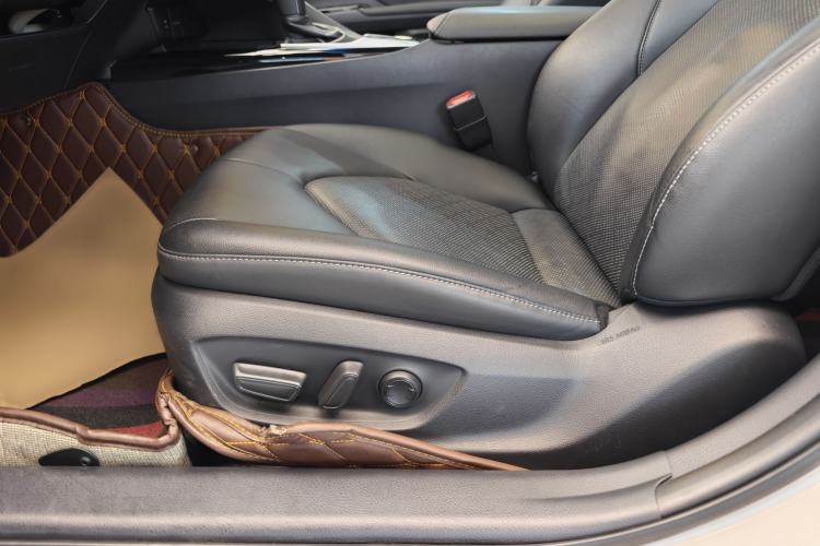 Used Toyota Camry 2018 2.5S Fēngshàng Edition Interior 11