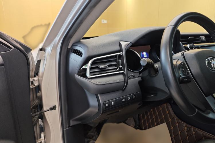 Used Toyota Camry 2018 2.5S Fēngshàng Edition Interior 12
