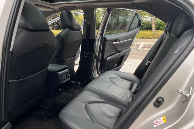 Used Toyota Camry 2018 2.5G Luxury Edition Interior 5