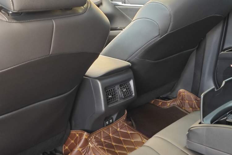 Used Toyota Camry 2018 2.5S Fēngshàng Edition Interior 6