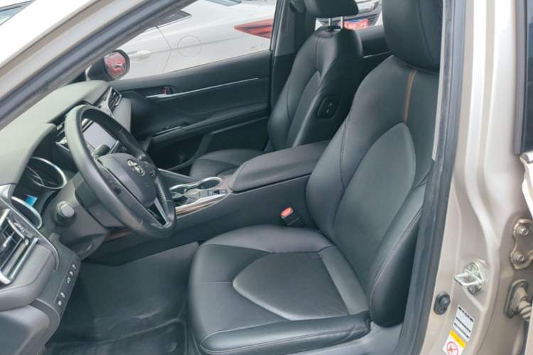 Used Toyota Camry 2018 2.0G Luxury Edition Left Front Seat