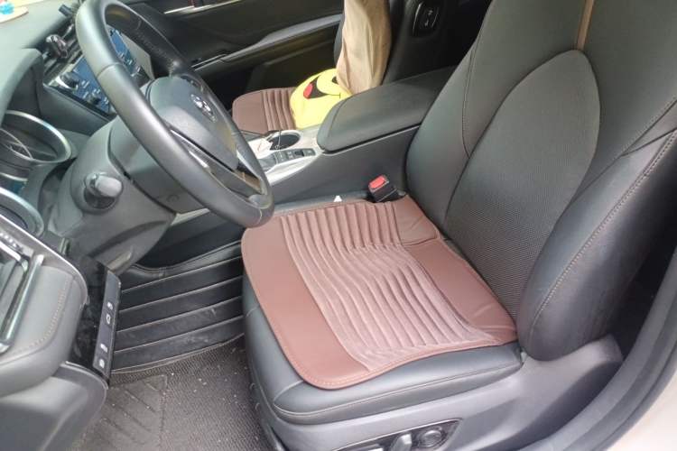 Used Toyota Camry 2018 Dual-Engine 2.5 HG Luxury Edition Left Front Seat