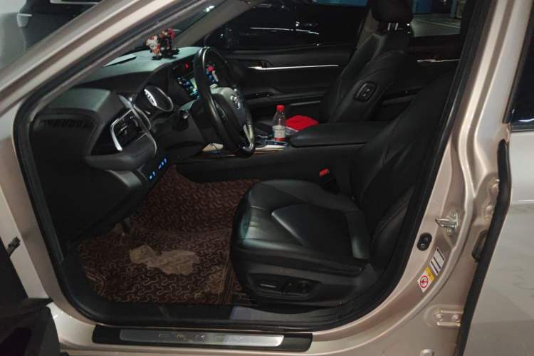 Used Toyota Camry 2018 2.0G Luxury Edition Left Front Seat