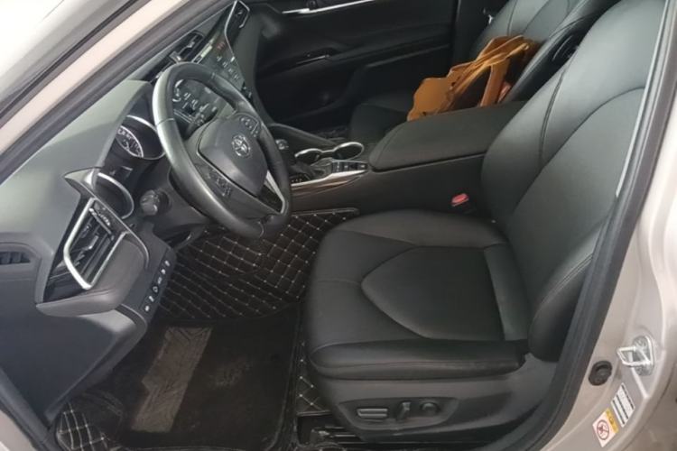 Used Toyota Camry 2018 2.5G Luxury Edition Left Front Seat