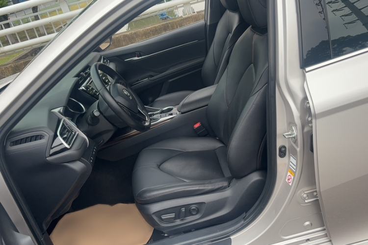 Used Toyota Camry 2018 2.0G Luxury Edition Left Front Seat