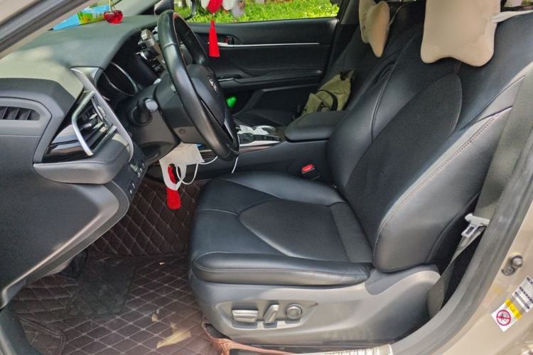 Used Toyota Camry 2018 2.0G Luxury Edition Left Front Seat