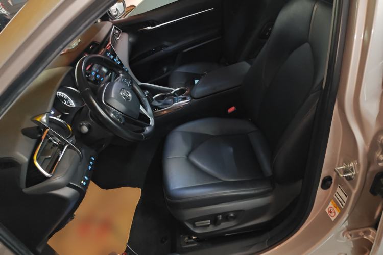 Used Toyota Camry 2018 2.5G Luxury Edition Left Front Seat