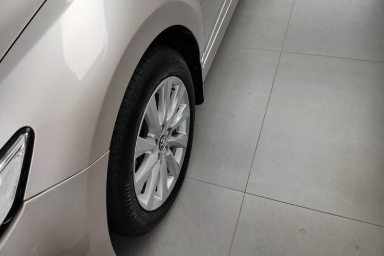 Used Toyota Camry 2018 2.0G Luxury Edition Left Front Wheel Hub