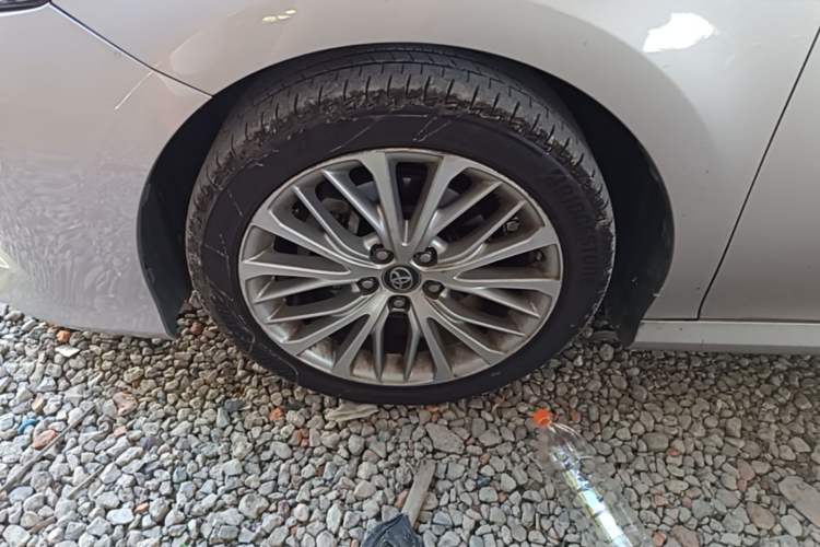 Used Toyota Camry 2018 2.5G Luxury Edition Left Front Wheel Hub