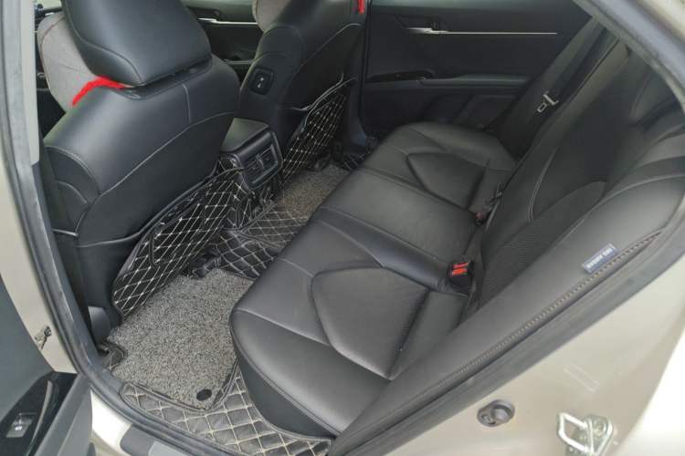 Used Toyota Camry 2018 2.5G Luxury Edition Left Rear Seat
