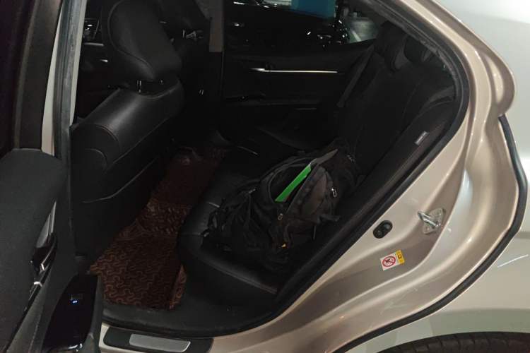 Used Toyota Camry 2018 2.0G Luxury Edition Left Rear Seat