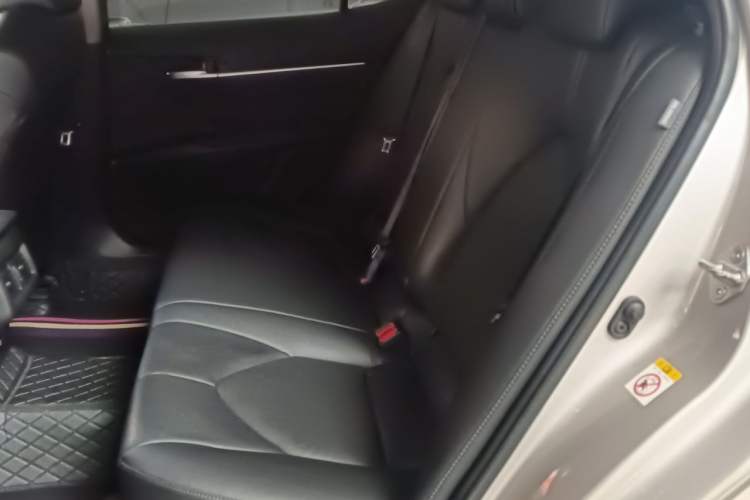 Used Toyota Camry 2018 2.5G Luxury Edition Left Rear Seat