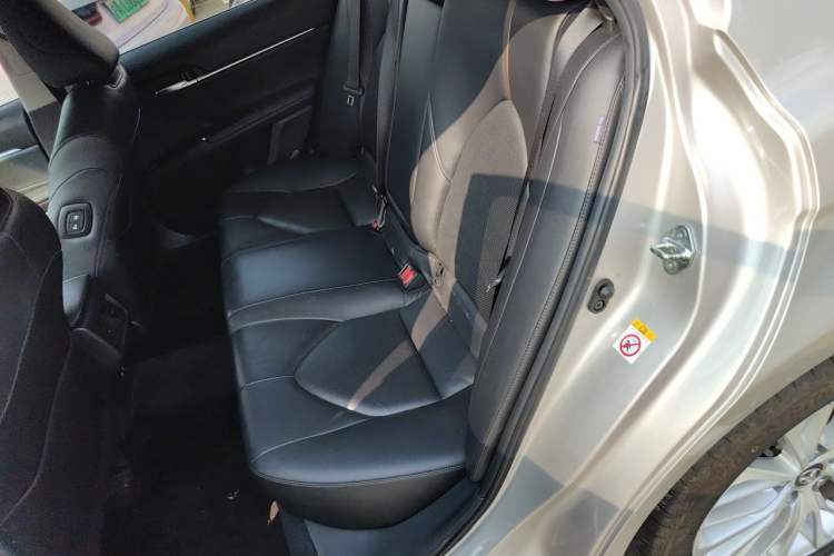 Used Toyota Camry 2018 2.5G Luxury Edition Left Rear Seat