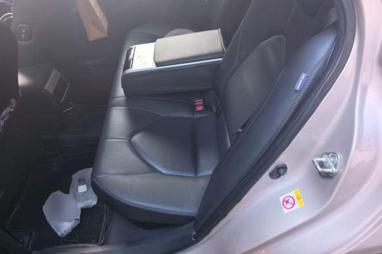 Used Toyota Camry 2018 Dual-Engine 2.5HQ Flagship Edition Left Rear Seat